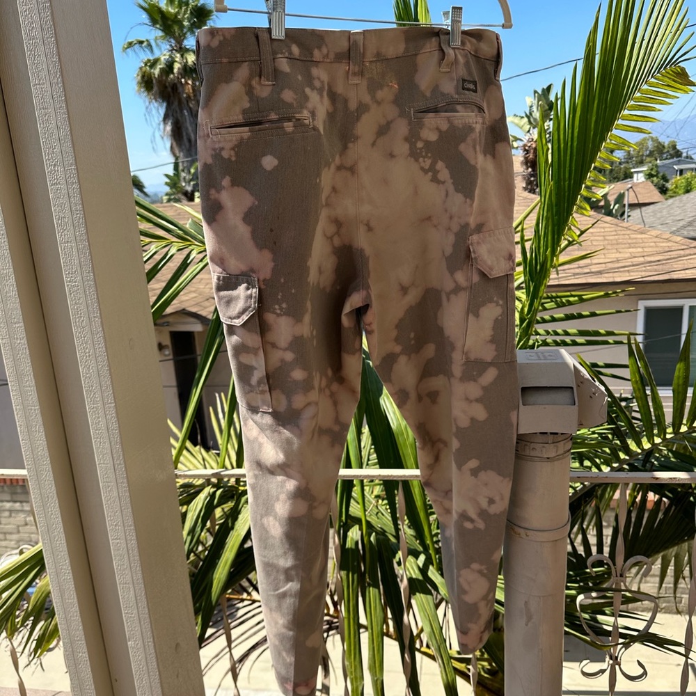 Cargo pants excellent condition tie dye brand cintas confort flex